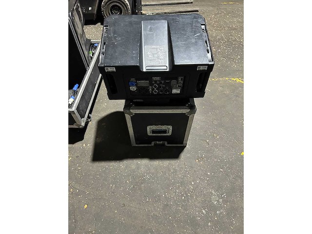 Qsc - kla12 - qsc line array kla (2x) - afbeelding 6 van  8