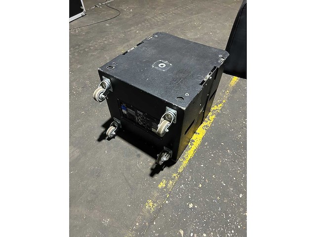 Qsc - kla181 - qsc subwoofer kla181 - afbeelding 3 van  3