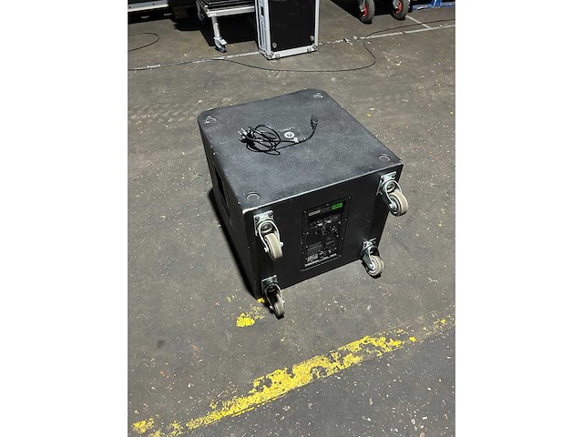 Qsc - kw181 - subwoofer qsc kw181 - afbeelding 3 van  3