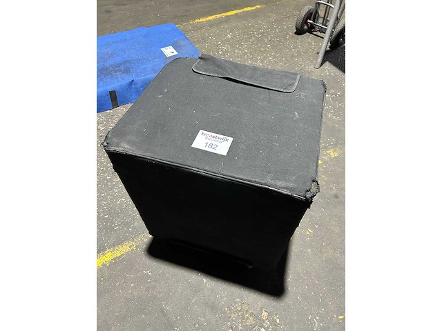 Qsc - kw181 - subwoofer qsc kw181 - afbeelding 2 van  3