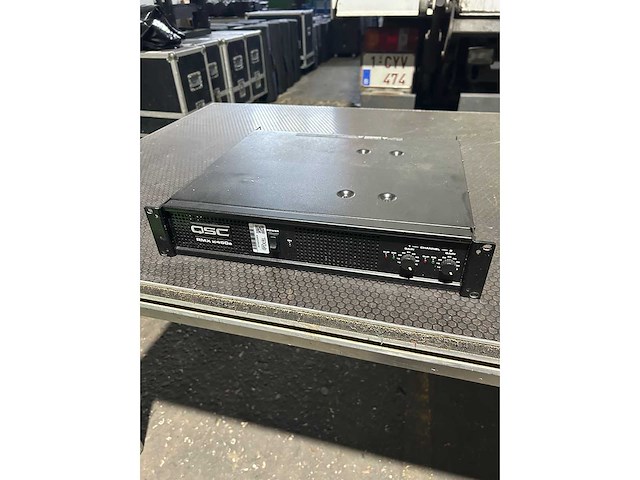 Qsc - rmx 2450a - amplifier qsc rmx 2450a - afbeelding 1 van  2