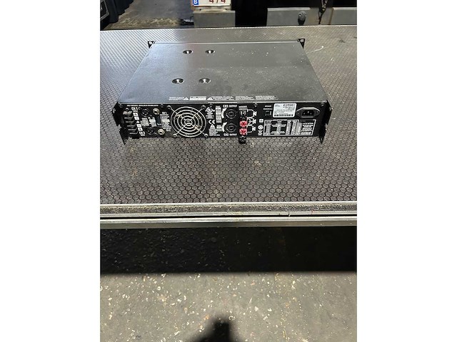 Qsc - rmx 2450a - amplifier qsc rmx 2450a - afbeelding 2 van  2