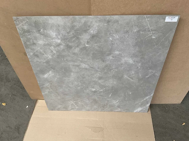 Qua granite pulpis grijs gepolijst vloertegel 100x100 cm 60 m² - afbeelding 11 van  14