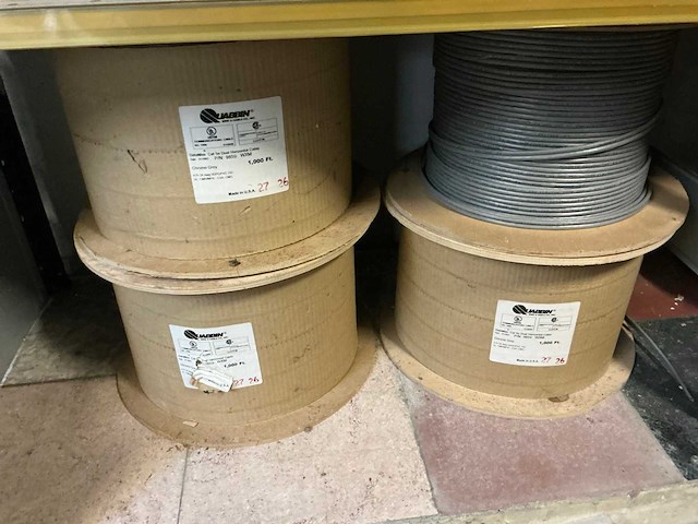 Quabbin bobijnen met diverse kabels (32x) - afbeelding 11 van  15