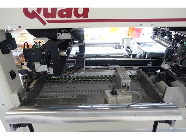 Quad ( pick & place machine ) - afbeelding 7 van  10