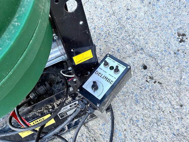 Quad spreader met afstandsbediening - afbeelding 7 van  9