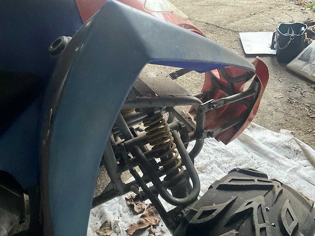 Quad - afbeelding 9 van  10