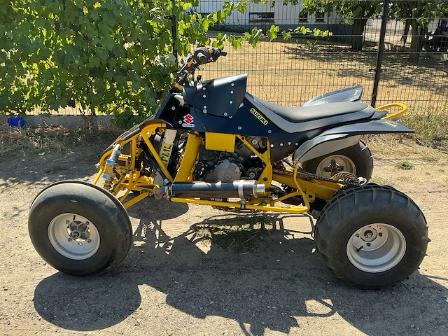 Quad - afbeelding 9 van  11