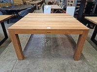 Quality collection teak interieurtafel 140 x 140cm naturel met blokpoten - afbeelding 2 van  4