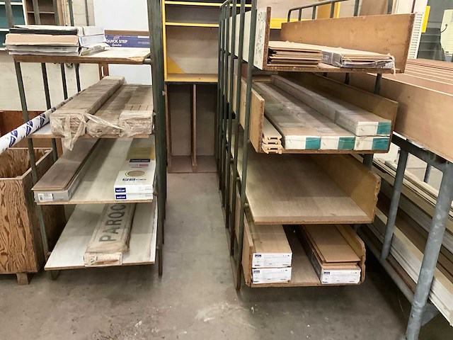 Quick step partij omlijstingen en laminaat - afbeelding 3 van  10