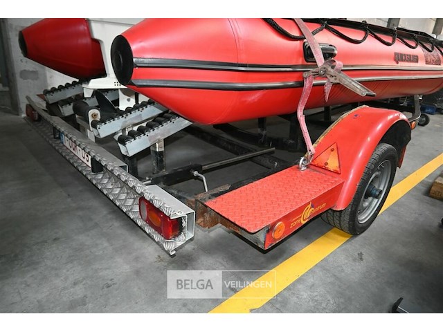 Quicksilver rubberboot met motor en aanhangwagen - afbeelding 2 van  15
