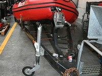 Quicksilver rubberboot met motor en aanhangwagen - afbeelding 8 van  15