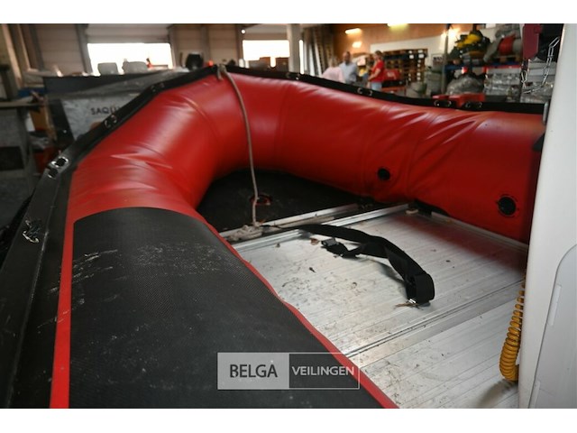 Quicksilver rubberboot met motor en aanhangwagen - afbeelding 11 van  15