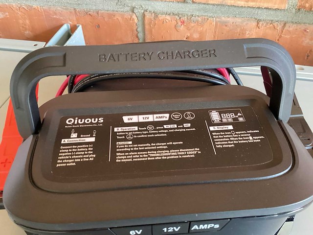 Quious acculader 8a, 6/12v - afbeelding 2 van  3
