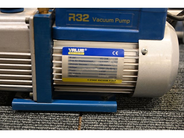 R32 vacuumpomp - afbeelding 2 van  2