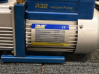 R32 vacuumpomp - afbeelding 2 van  2