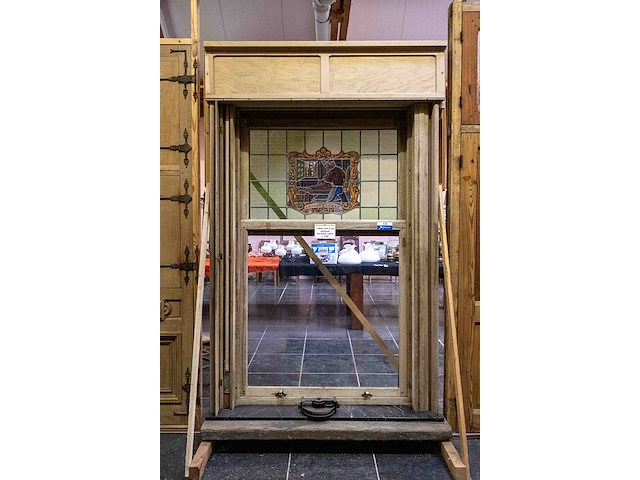 Raam met rolluik <windels> en brandglas, zonder marmeren tablet - afbeelding 1 van  6