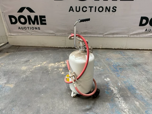 Raasm 33024 mobiele pneumatische olieverdeler - afbeelding 1 van  5