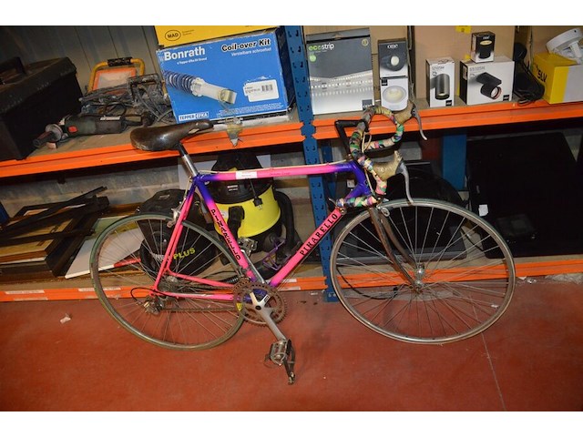 Racefiets pinarello - afbeelding 1 van  8