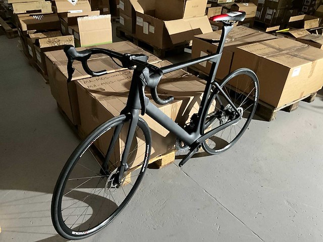 Racefiets - afbeelding 1 van  4
