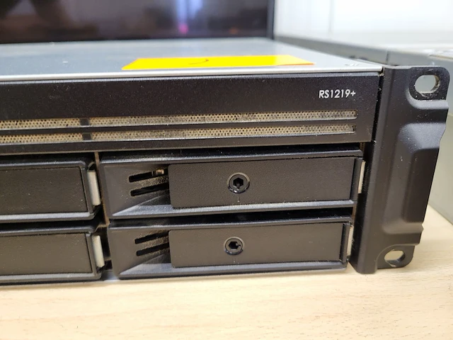 Rackstation synology rs1219 - afbeelding 2 van  4
