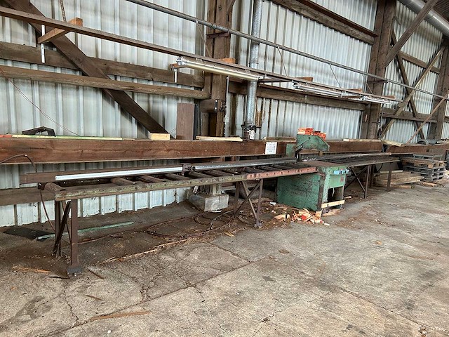 Radial arm sawing machine - afbeelding 1 van  4