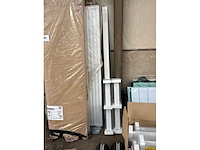 Radiator (2x) en inbouw spoeltafel - afbeelding 5 van  7