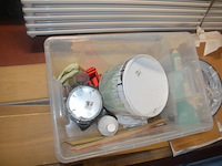 Radiator afm. 200x50, radiator afm. 120x80, radiator afm. 160x60, pvc bak met 12 spots, resten laminaat, dekzeil - afbeelding 7 van  12