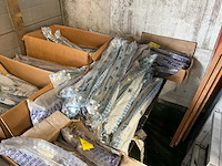 Radiator bevestigingsbeugels / montagebeugels - afbeelding 5 van  10