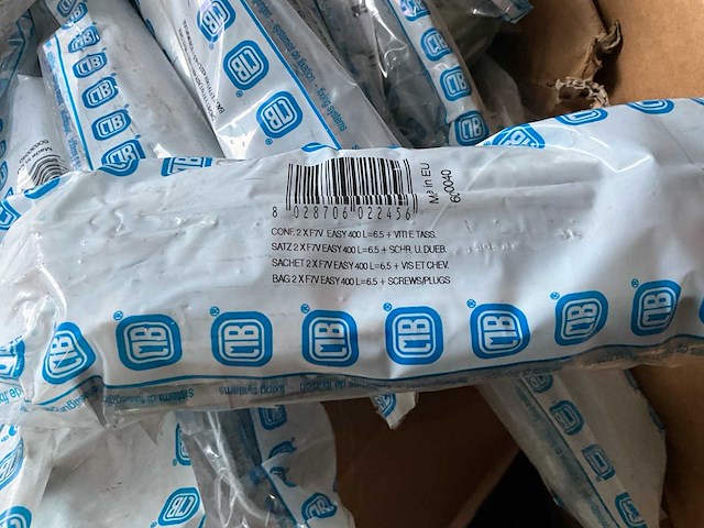 Radiator bevestigingsbeugels / montagebeugels - afbeelding 8 van  10