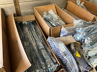 Radiator bevestigingsbeugels / montagebeugels - afbeelding 7 van  12