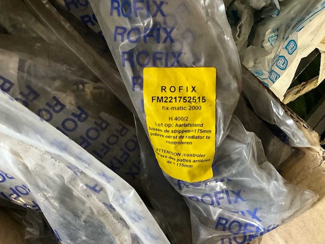 Radiator bevestigingsbeugels / montagebeugels - afbeelding 12 van  13