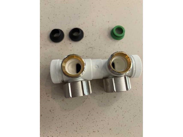 Radiator onderblok haaks bws (24x) - afbeelding 1 van  2