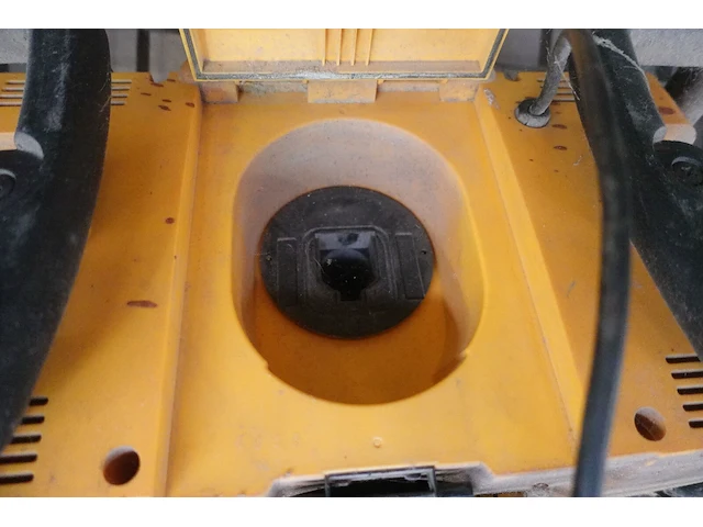 Radio dewalt - afbeelding 3 van  3