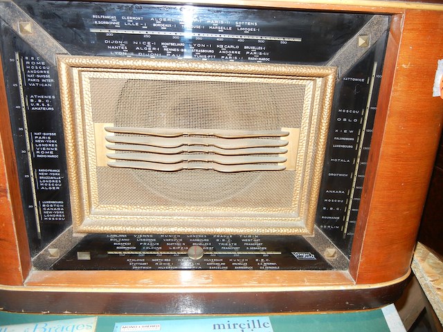 Radio general dijon - afbeelding 1 van  2