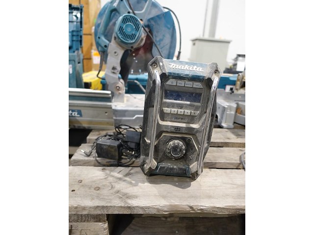Radio makita - afbeelding 1 van  4