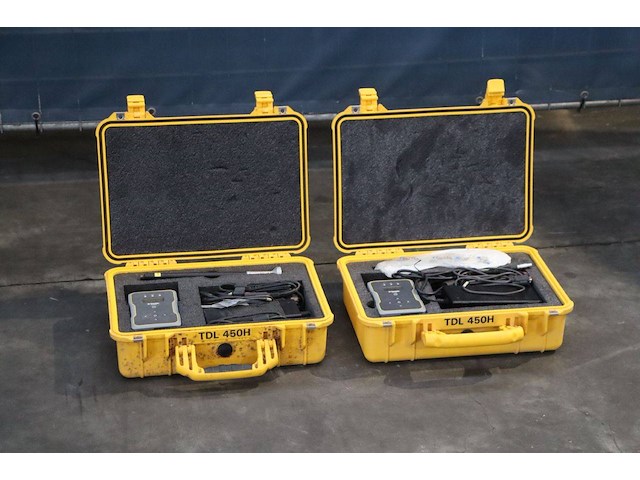 Radio modem trimble tdl450h 2stuks - afbeelding 1 van  1