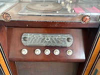 Radio/platenspeler vintage - afbeelding 2 van  2