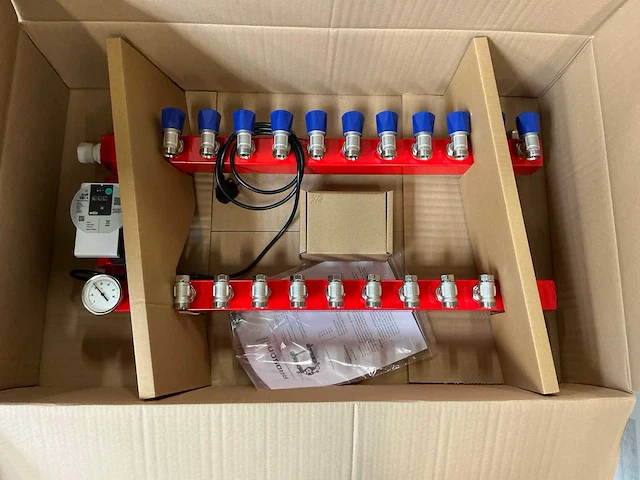 Radson vloerverwarming lt-verdeler (11 circuits) - afbeelding 1 van  3