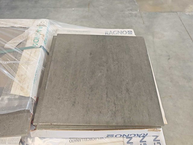 Ragno concept fango mat vloertegel 45x45 cm 34,22 m² - afbeelding 1 van  6