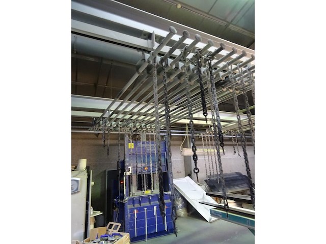 Railsysteem + 2x spuitcabine - afbeelding 6 van  21