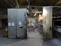 Railsysteem + 2x spuitcabine - afbeelding 1 van  21