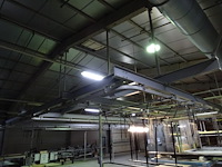 Railsysteem + 2x spuitcabine - afbeelding 13 van  21