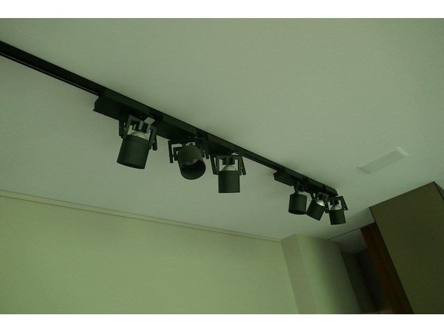 Railsysteem plafondverlichting met led-spots - afbeelding 4 van  6