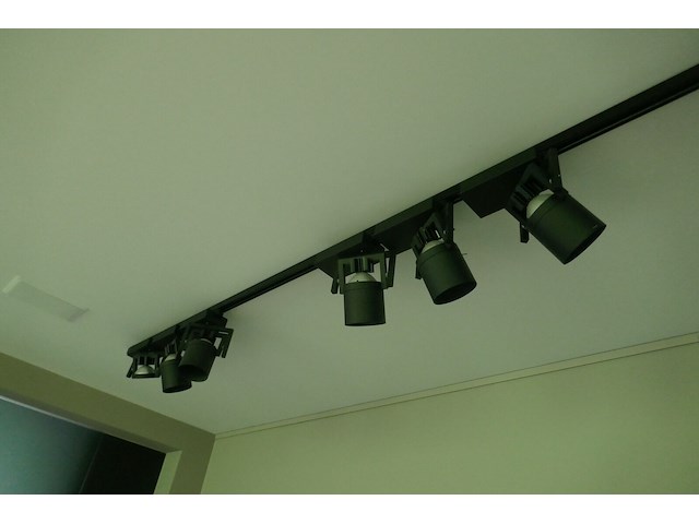Railsysteem plafondverlichting met led-spots - afbeelding 5 van  6