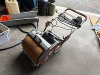 Raimondi - berta - sponsmachine - vloerschrobmachine - afbeelding 1 van  5