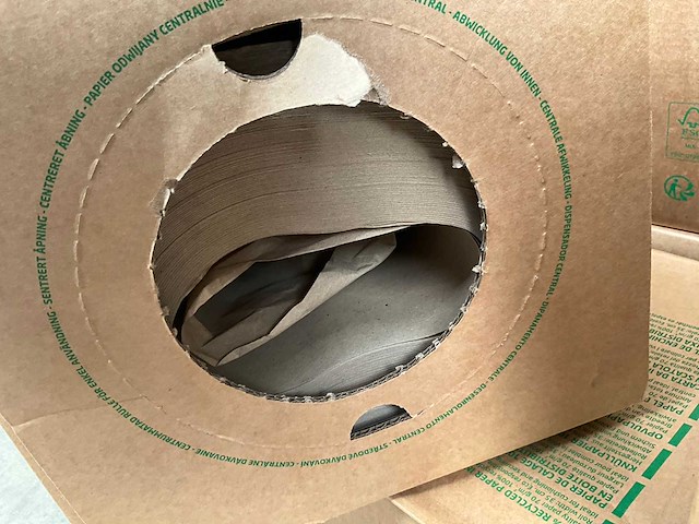 Raja pkrbox dozen 100% recycled paper/opvulpapier (16x) - afbeelding 3 van  6
