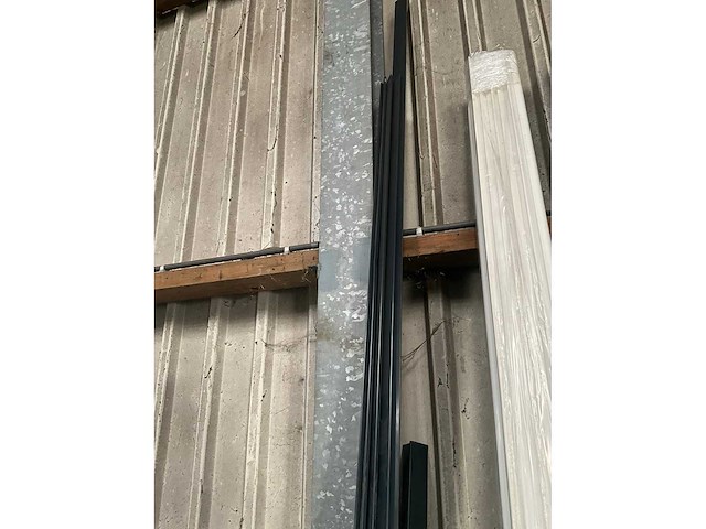 Ral 7016 alu dakranden (15 lpm) - afbeelding 1 van  1