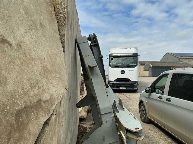 Rampen plus basis lot van onderdelen veldspuit - afbeelding 7 van  16