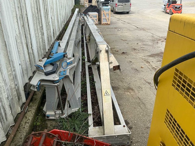 Rampen plus basis lot van onderdelen veldspuit - afbeelding 13 van  16